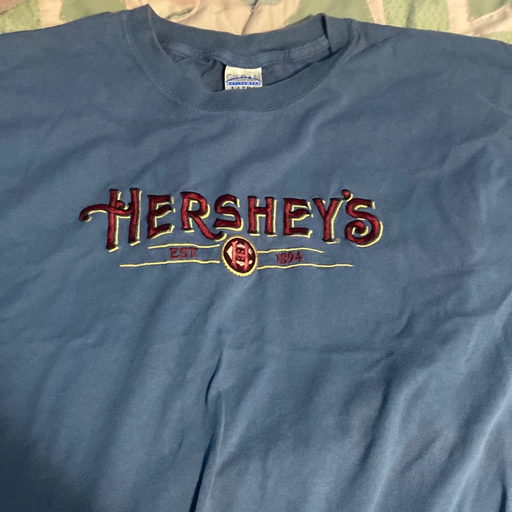 Hersheys graphic tee